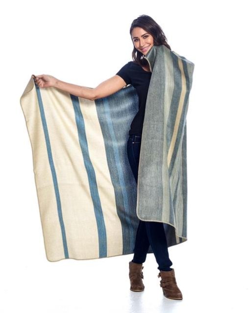 Catalina throw inside view