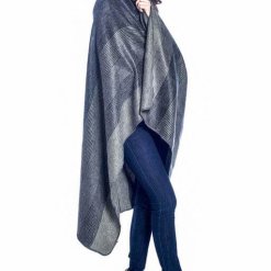 Charcoal Shupaca Throw