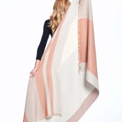 Faded Rust Alpaca throw back side