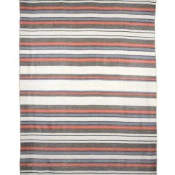 Oasis throw flat view
