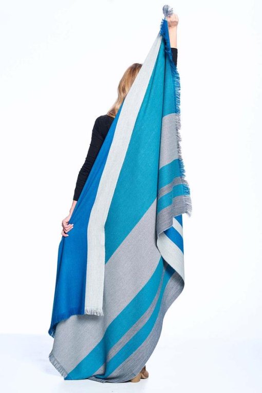 Blue Nile Alpaca Throw backside