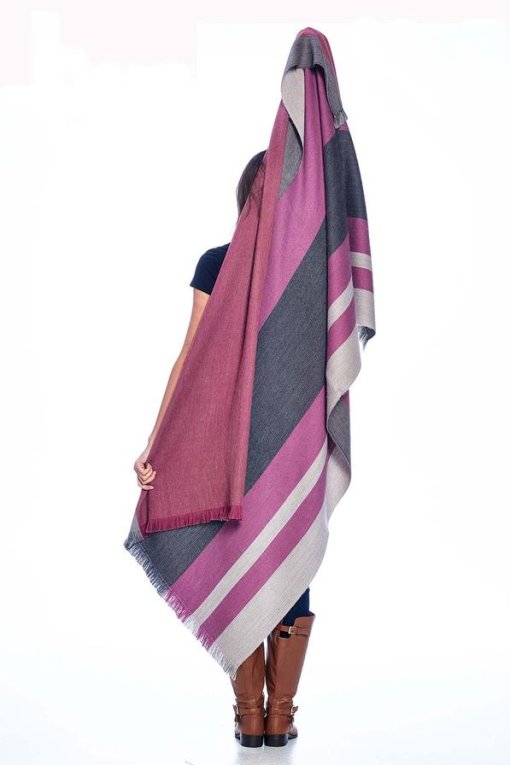 Sangria Alpaca Throw backside