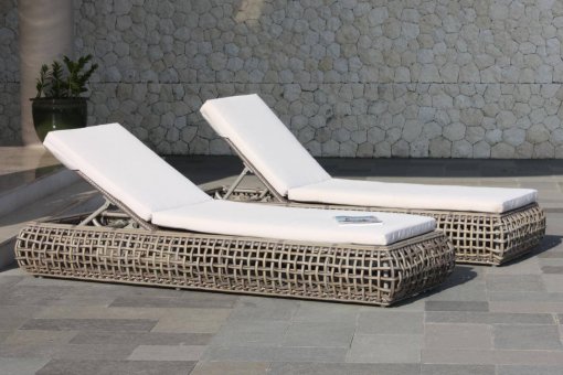 Dynasty Chaise in KUBU lifestyle