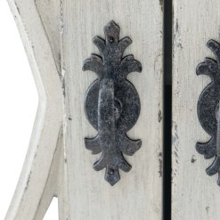 Mirabella door pull detail