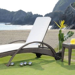 Atlantis chaise lounge lifestyle3