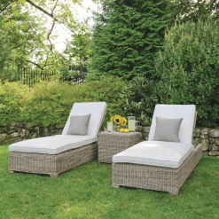 Sag Harbor Chaise lounge lifestyle