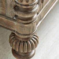 Architrave serve cabinet detail leg