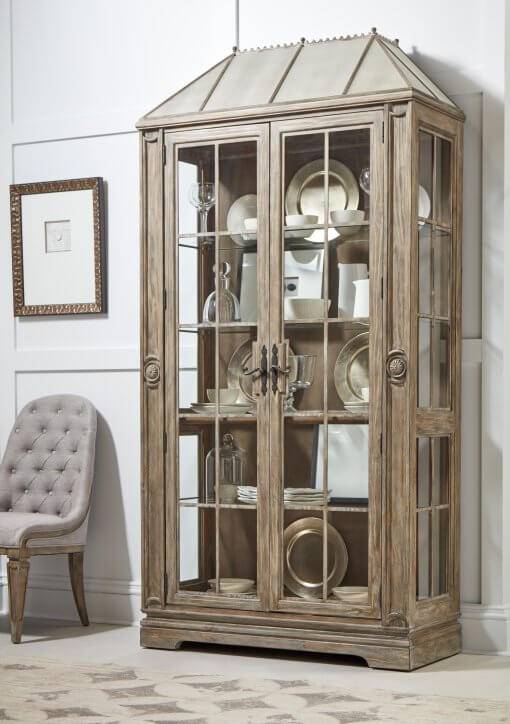 Architrave Display cabinet lifestyle